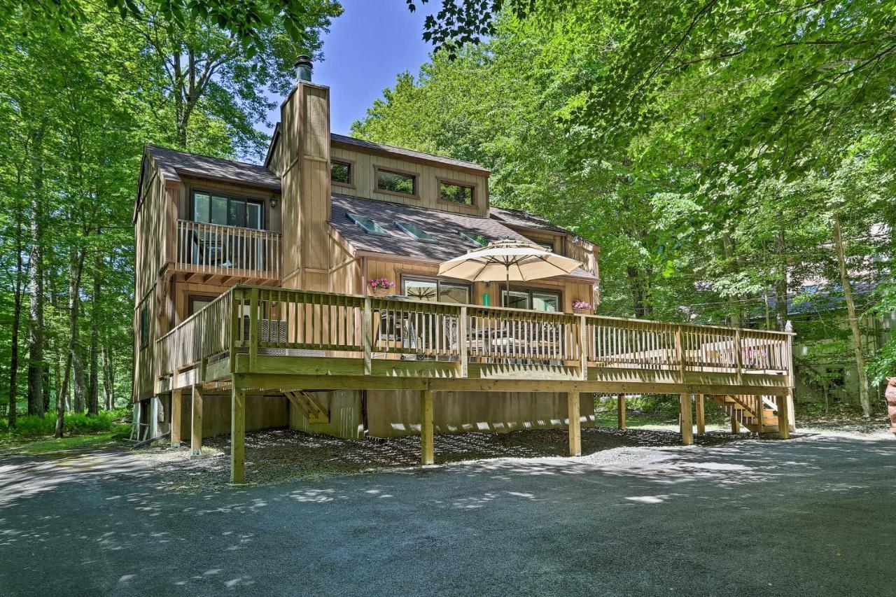 Bear Den Rustic Pocono Lake Home With Game Room! Экстерьер фото