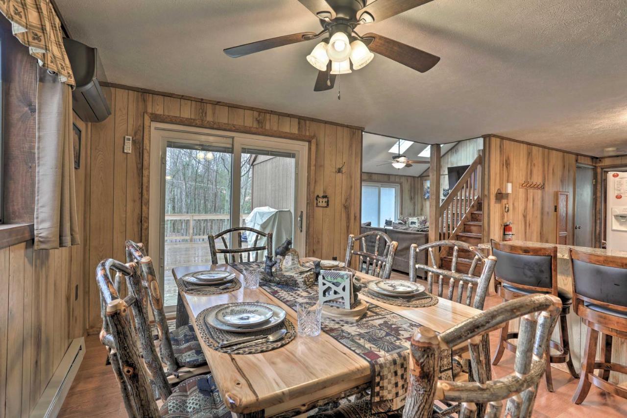 Bear Den Rustic Pocono Lake Home With Game Room! Экстерьер фото