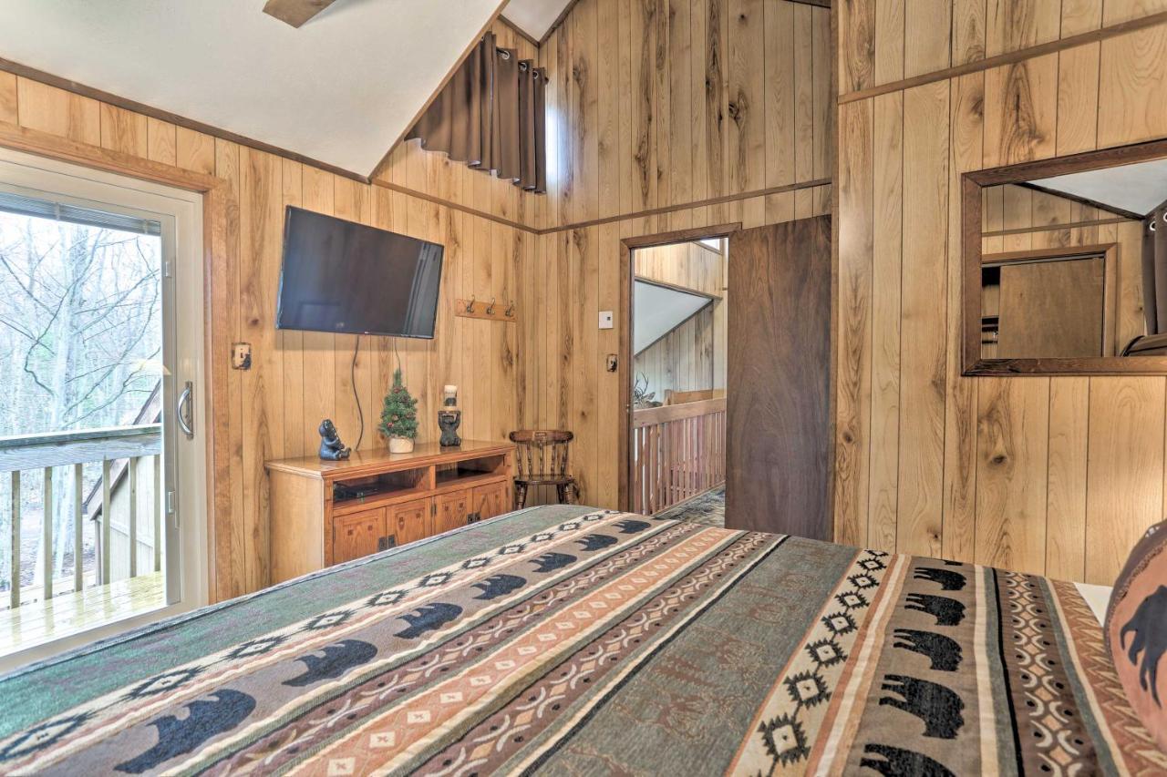 Bear Den Rustic Pocono Lake Home With Game Room! Экстерьер фото
