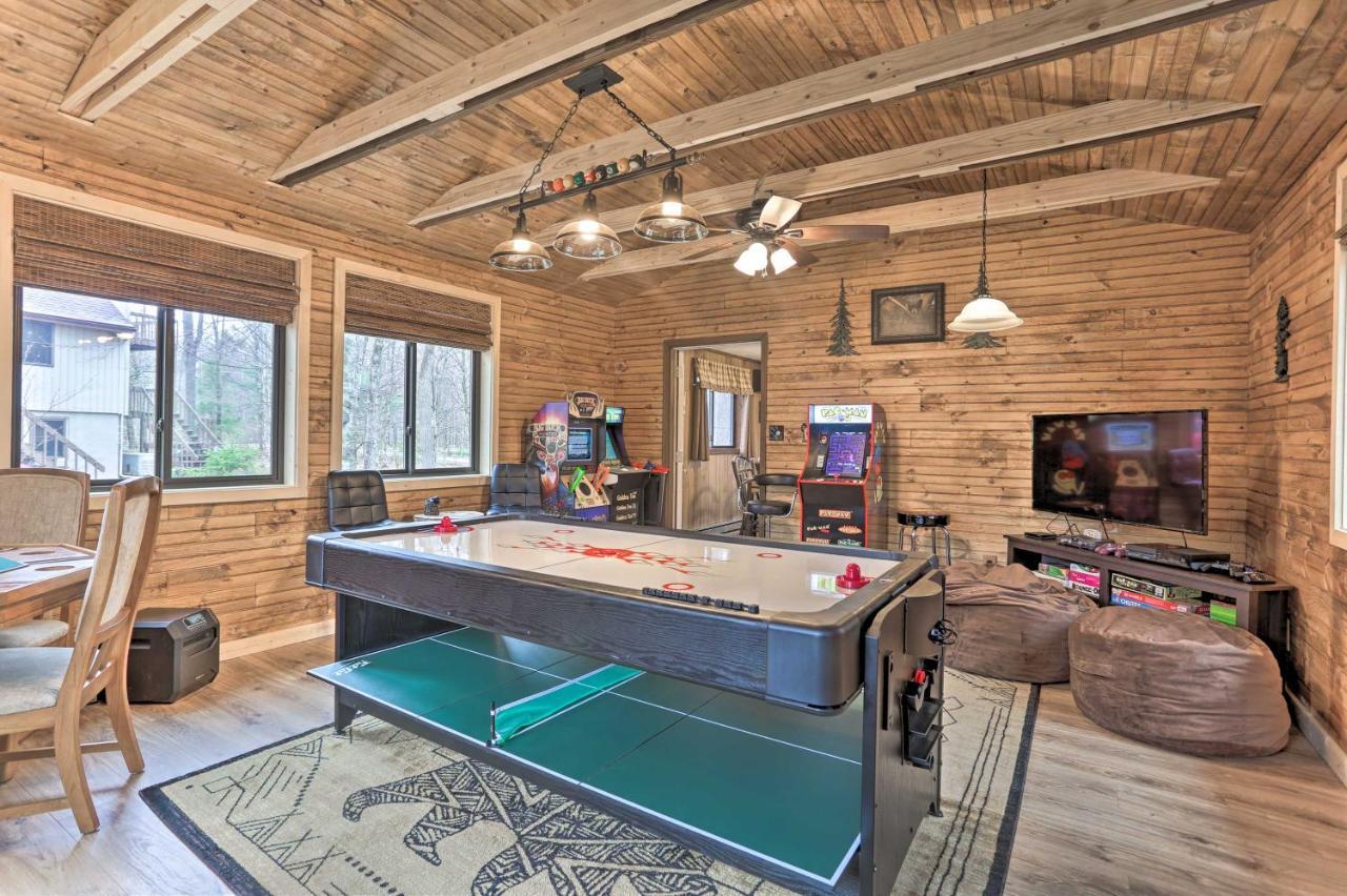 Bear Den Rustic Pocono Lake Home With Game Room! Экстерьер фото