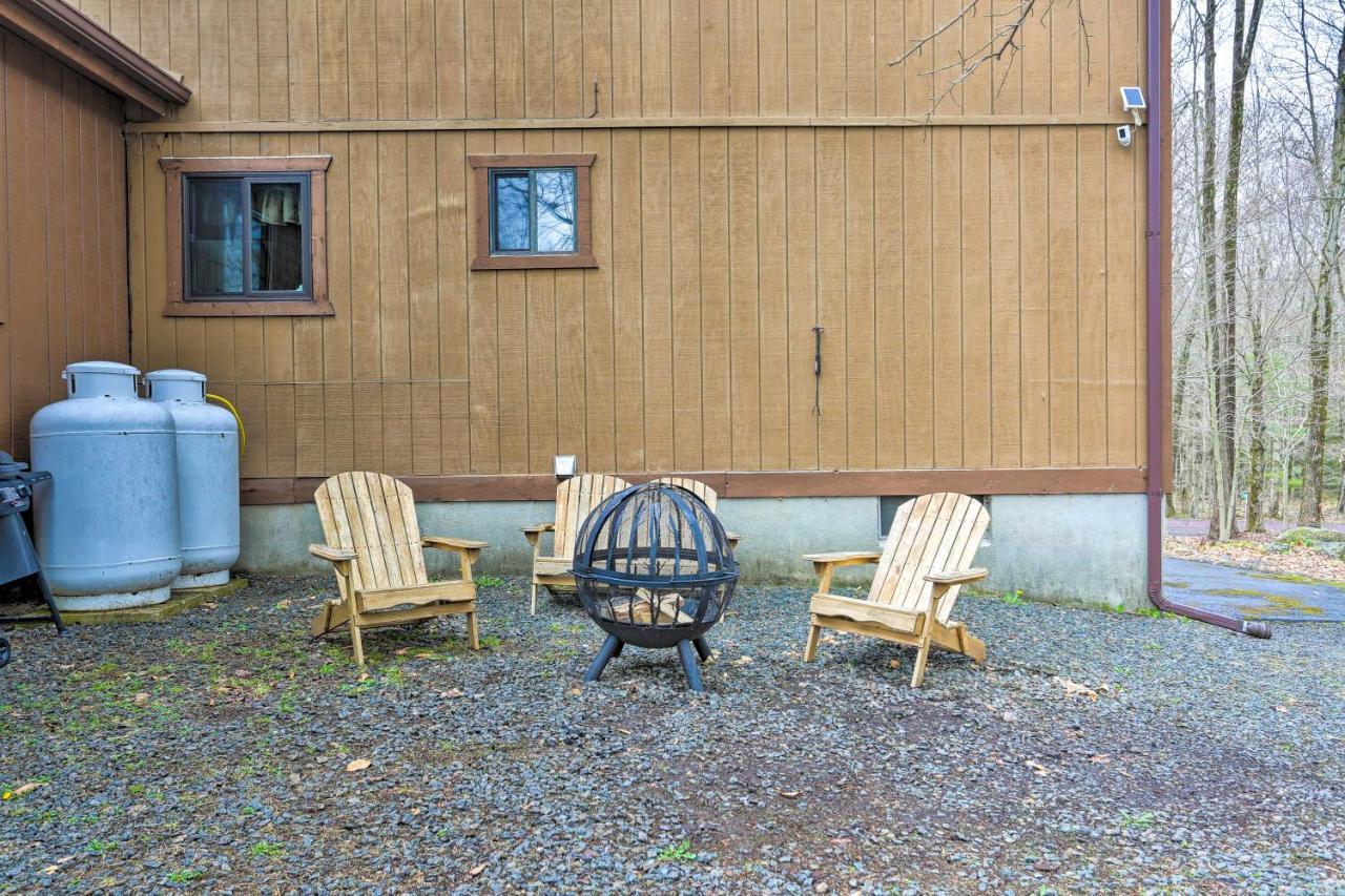 Bear Den Rustic Pocono Lake Home With Game Room! Экстерьер фото